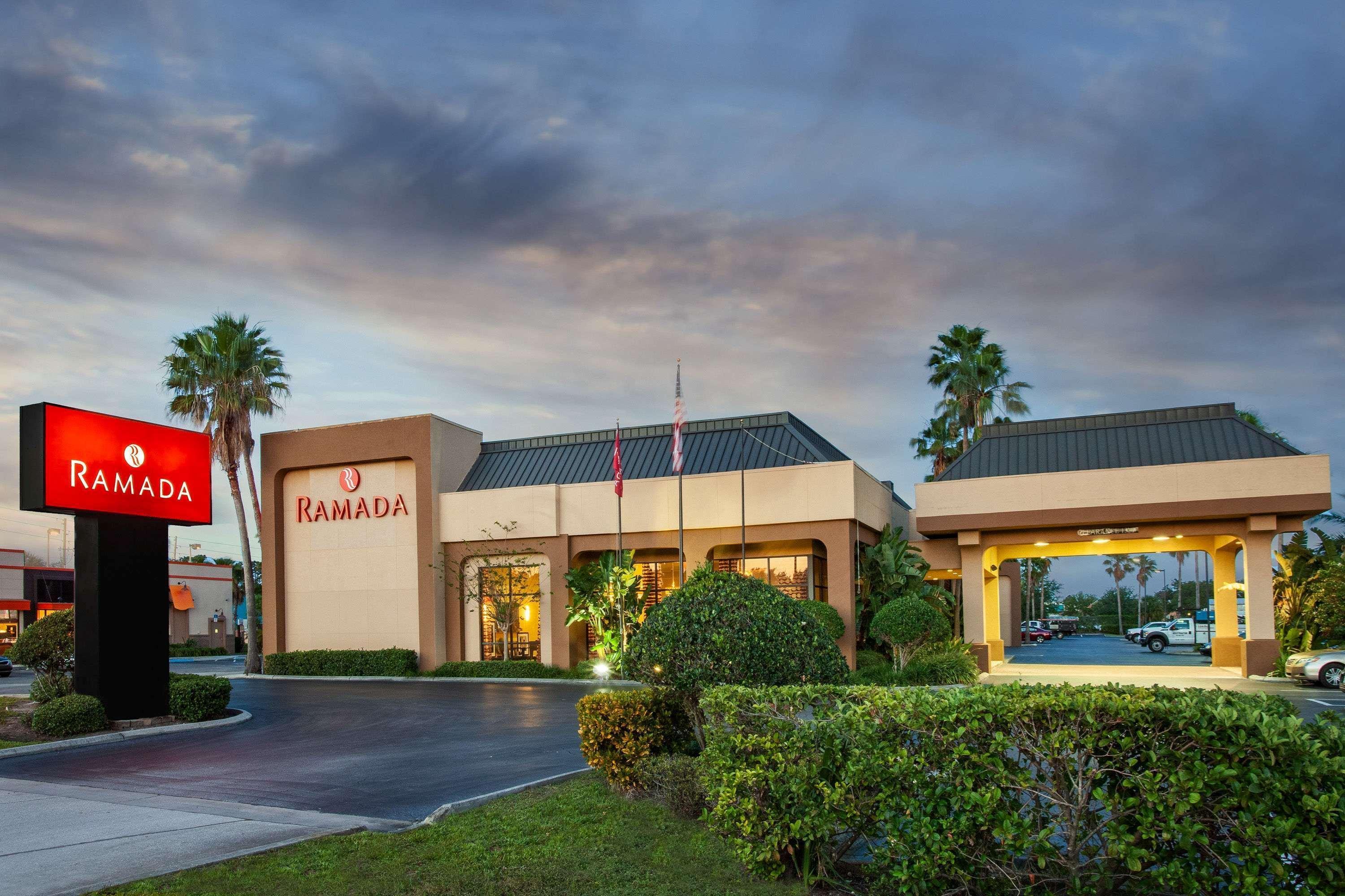 Ramada By Wyndham Orlando Florida Mall 외부 사진